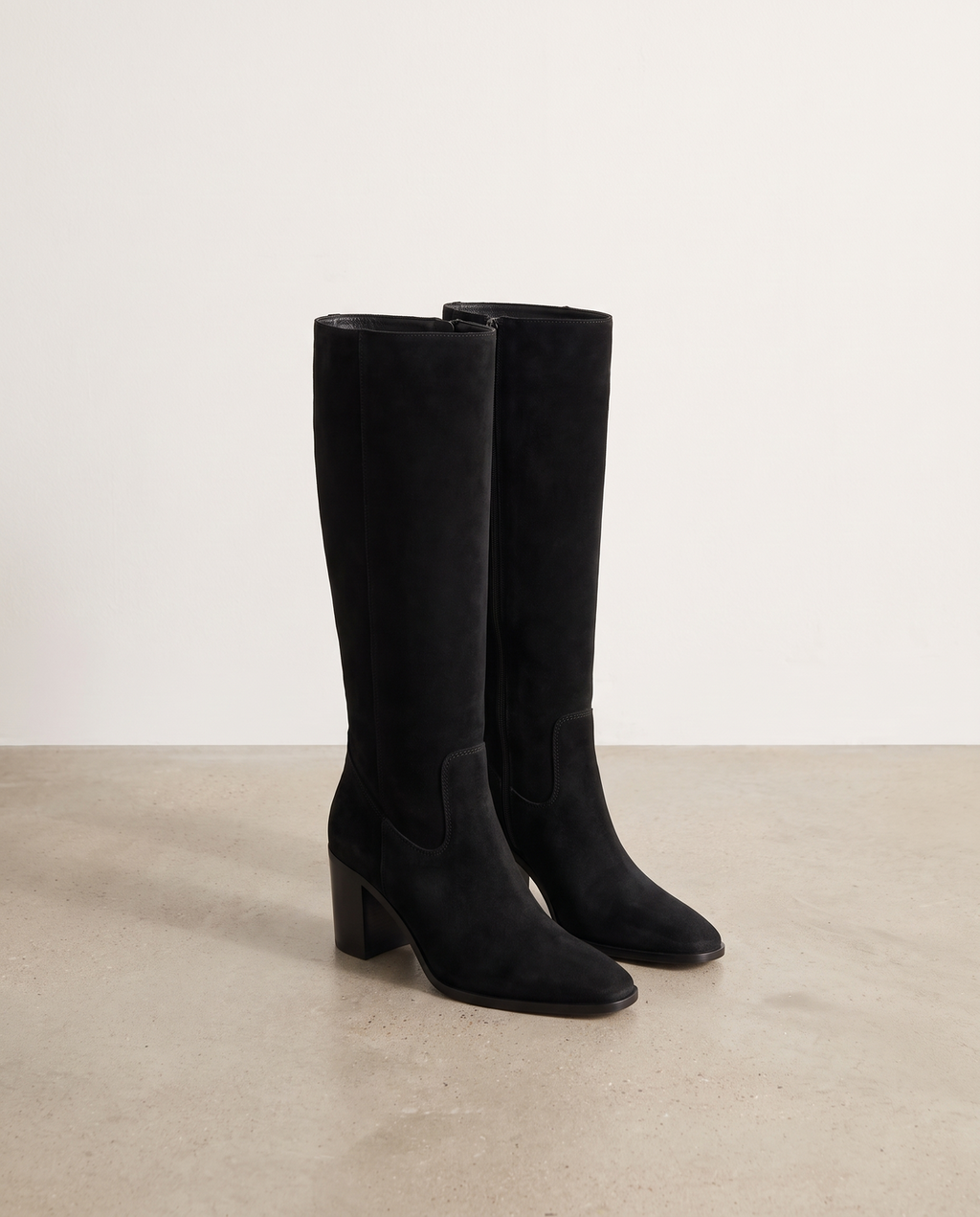 ALLYE NOIR